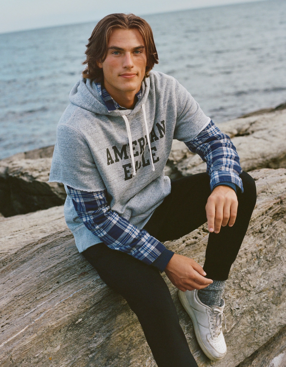 Buy AE Super Soft Fleece Graphic Hoodie online American Eagle