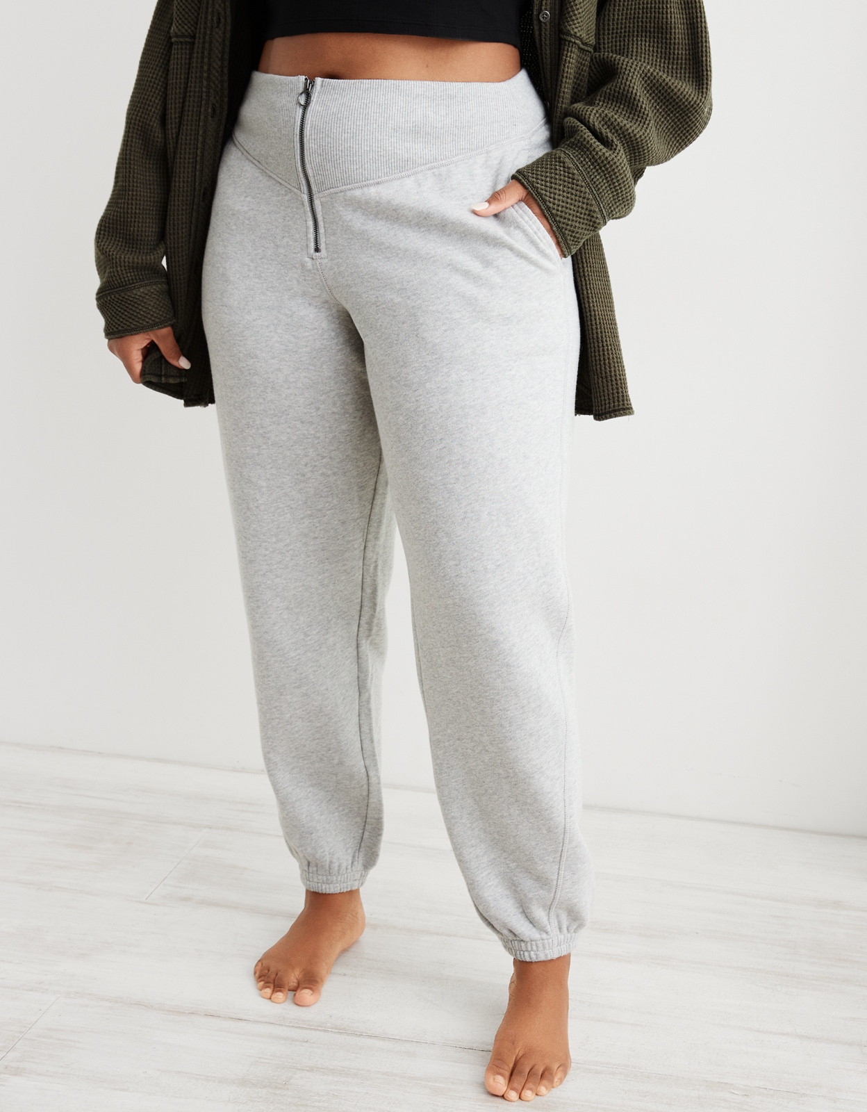 Womens joggers aerie hot sale