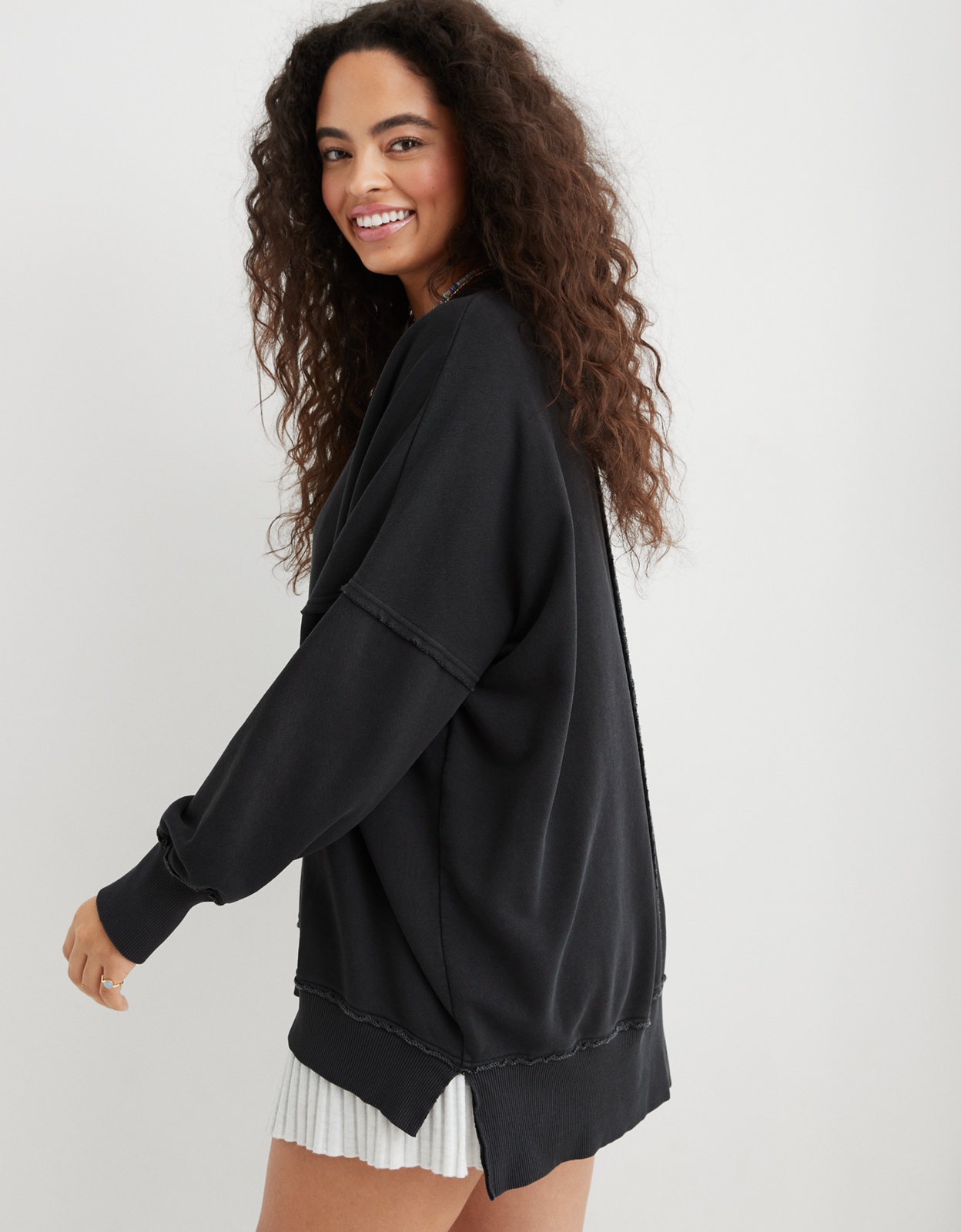 Oversized 2025 black sweatshirt