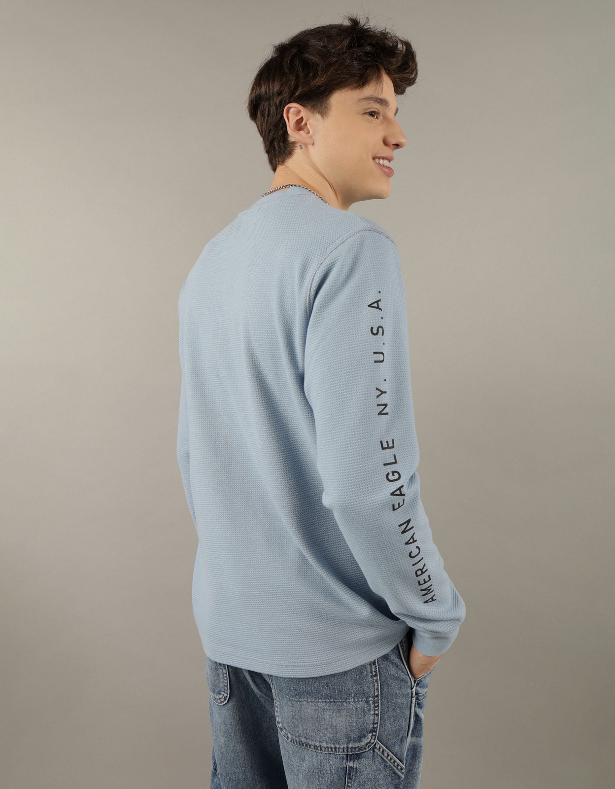 AE 24/7 Venture Out Thermal Long-Sleeve T-Shirt